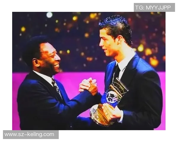 足球巨星打电话揭秘幕后故事 球场之外的真实生活与心声 足球巨星打电话揭秘幕后故事 球场之外的真实生活与心声